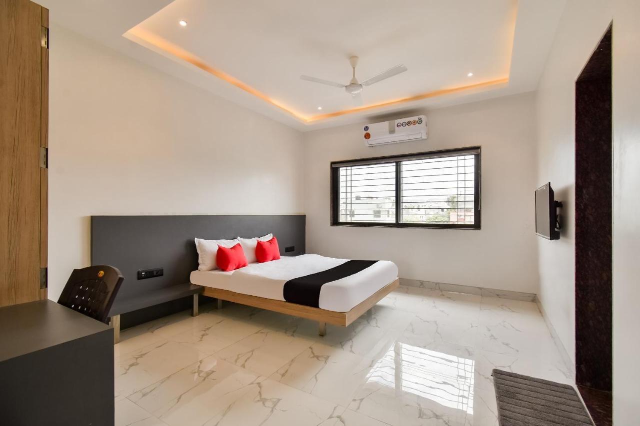 Capital O 71866 Hotel Ansh ออรังกาบัด ภายนอก รูปภาพ