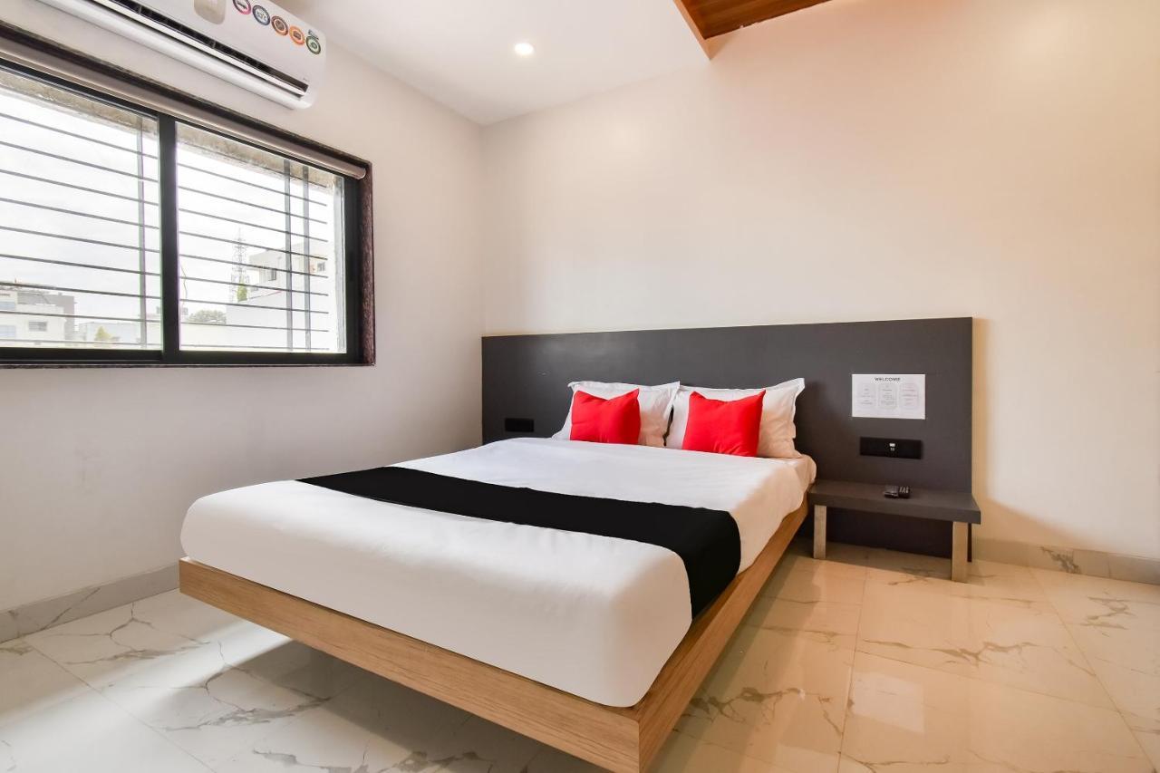 Capital O 71866 Hotel Ansh ออรังกาบัด ภายนอก รูปภาพ